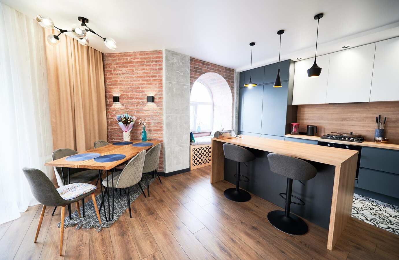 estudio-cocina-hermoso-interior-moderno_651396-1984